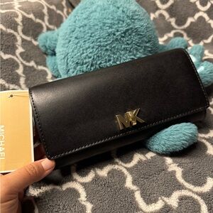NWT Michael Kors Black Wallet with Gold Logo leather